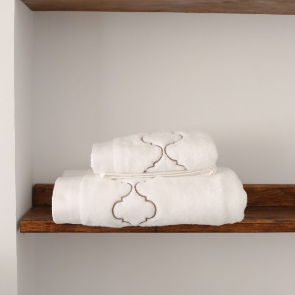 Catena Embroidery Bath Towel Fashion